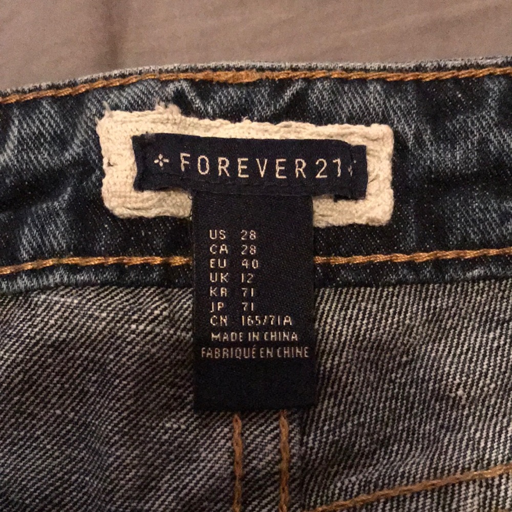 forever21 dark jean shorts - Picture 2 of 3